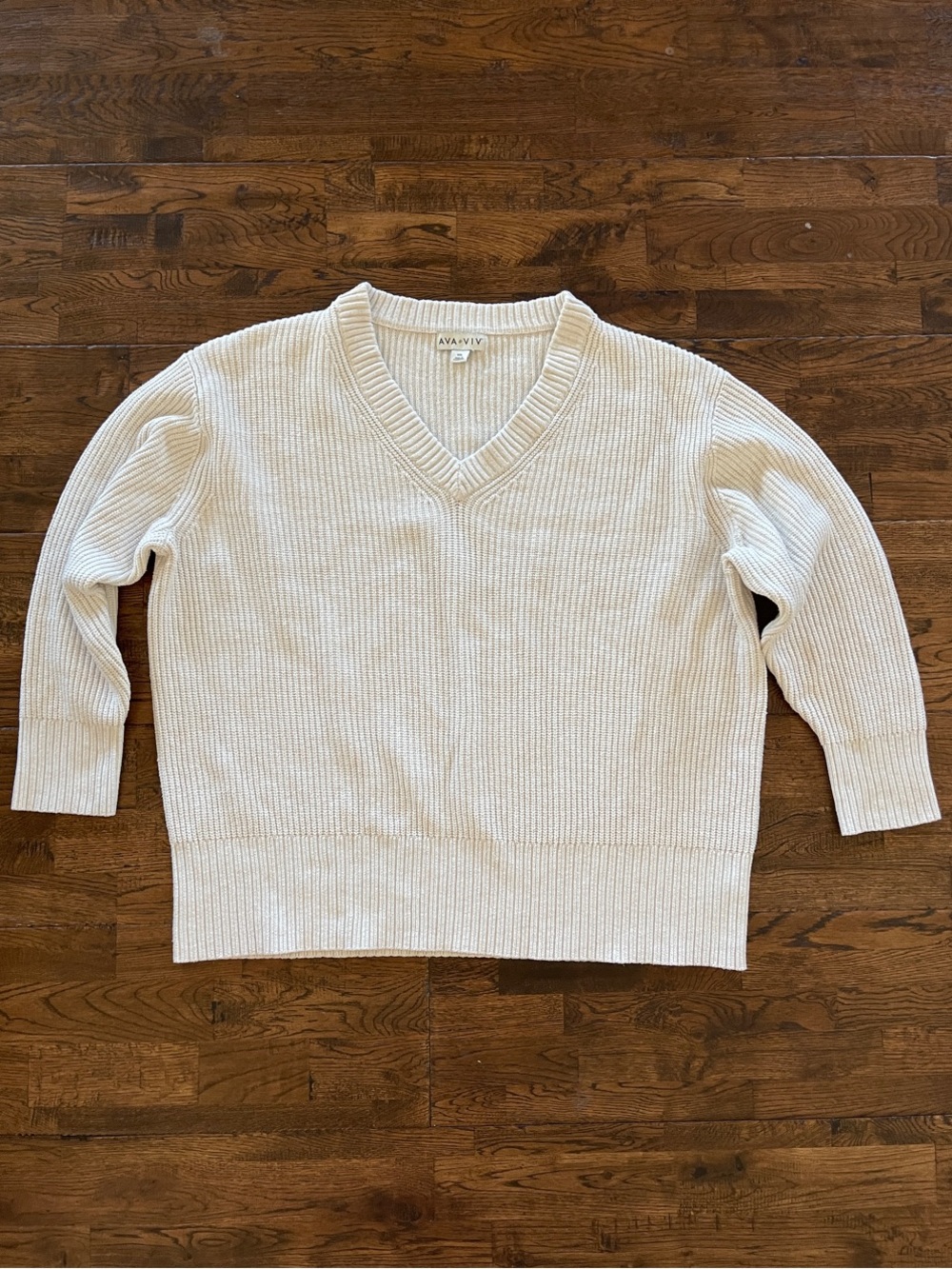 Ava & Viv Cream V-Neck Ribbed Knit Sweater